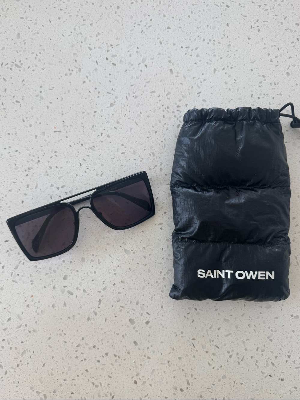 SAINT OWEN “She Rides” Sunglasses with Pouch